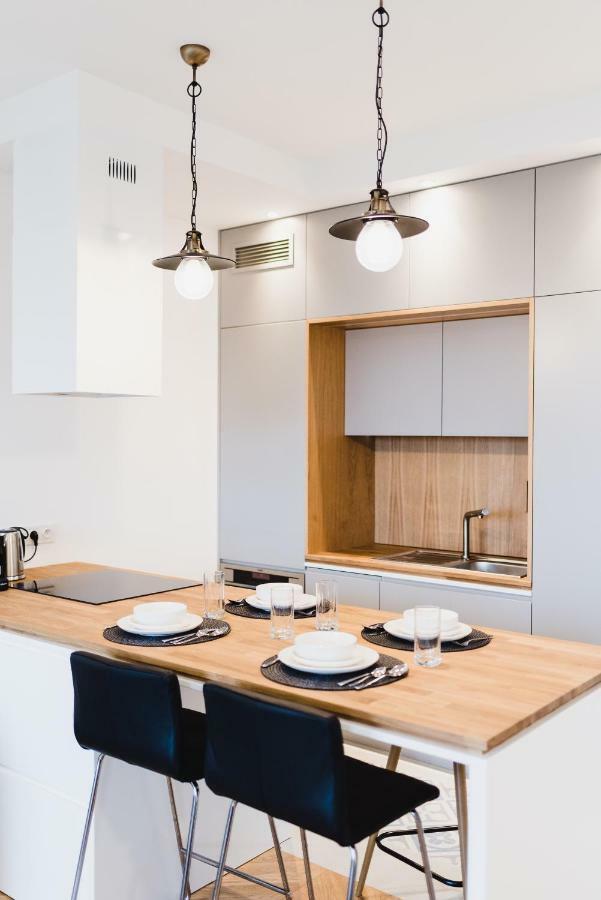 Luxlux Apartments Silver Dove Warsawa Bagian luar foto